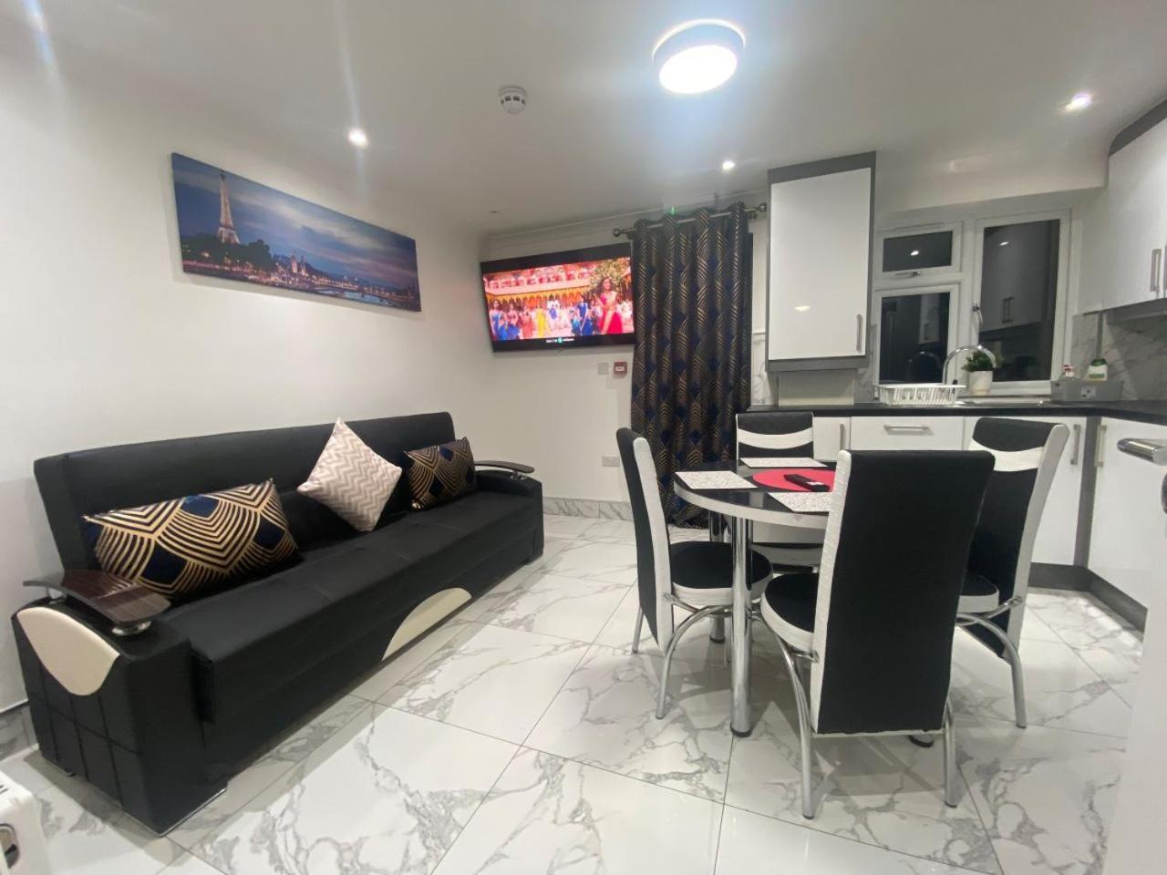 The Royal Boutique Oxford Lodge By London Sleep 6 Hayes  Exteriér fotografie
